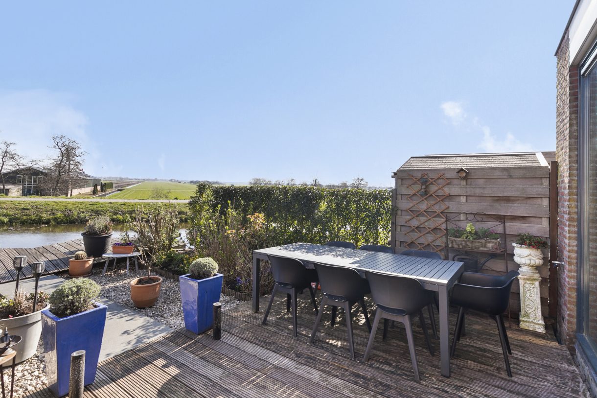 Te koop: Foto Woonhuis aan de Kuiperserf 6 in Aarlanderveen