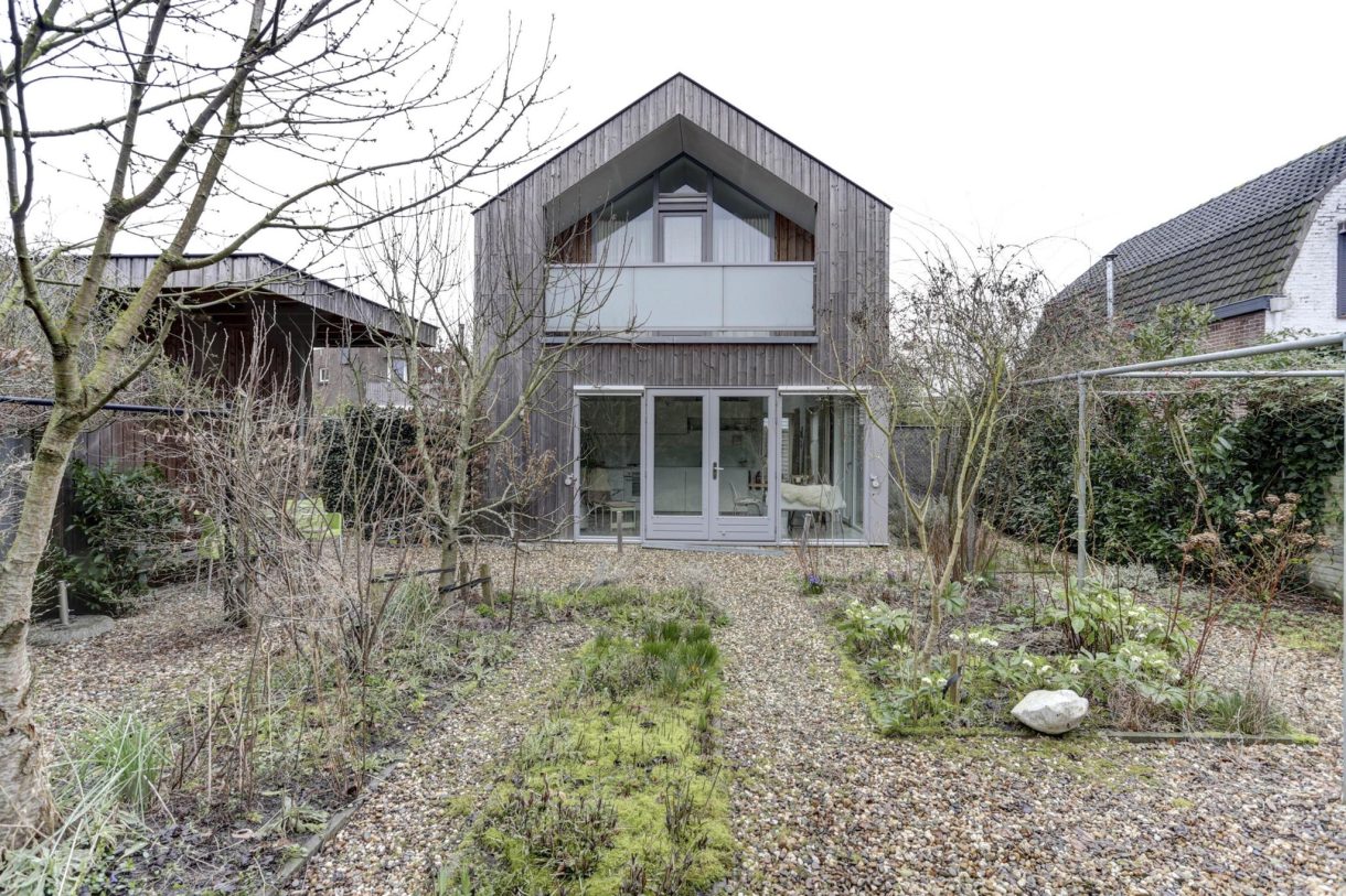 Te koop: Foto Woonhuis aan de Spoorlaan Zuid 27D in Rijen