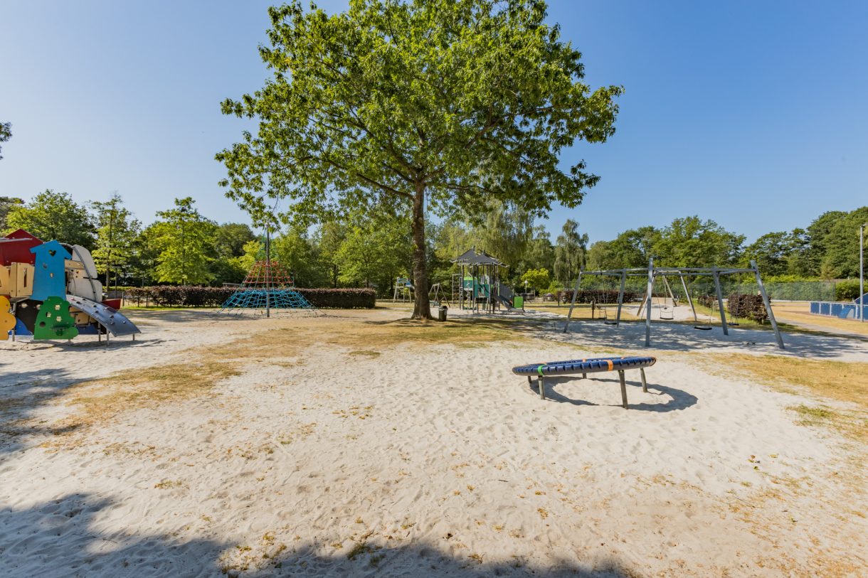Te koop: Foto Woonhuis aan de Oshaarseweg 24-93 in Echten
