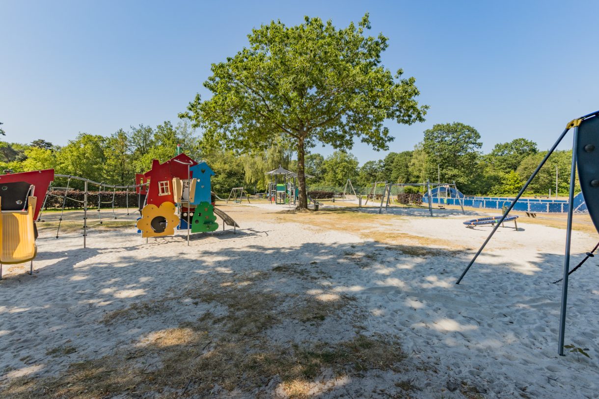 Te koop: Foto Woonhuis aan de Oshaarseweg 24-93 in Echten