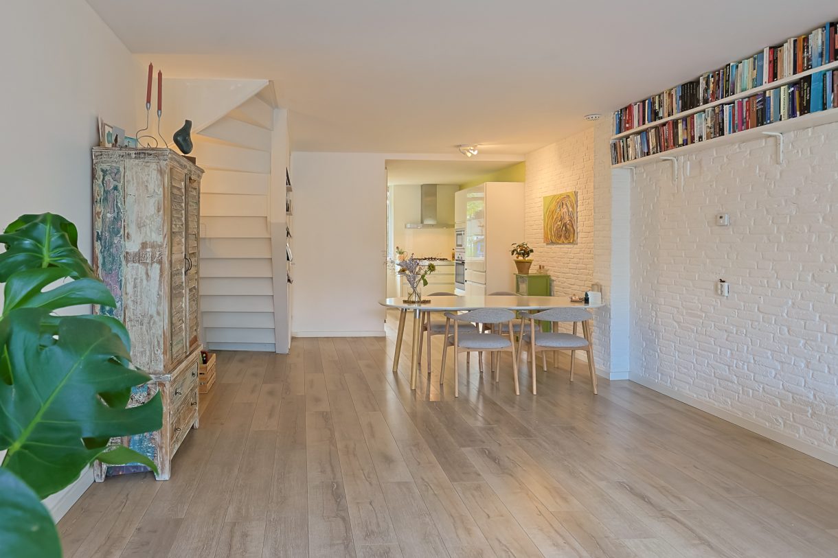 Te koop: Foto Woonhuis aan de Alphons Diepenbrocksingel 42 in Leiderdorp