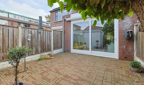 Te koop: Foto Woonhuis aan de Alphons Diepenbrocksingel 42 in Leiderdorp
