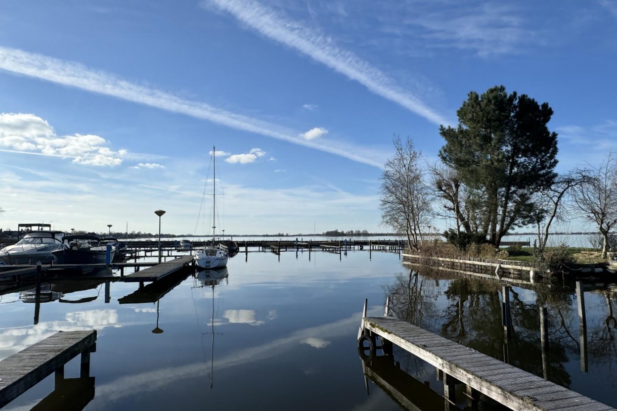Te koop: Foto Woonhuis aan de Nieuw-Loosdrechtsedijk 212C5 in Loosdrecht
