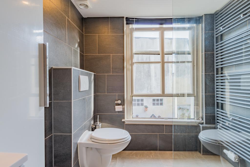 Te koop: Foto Woonhuis aan de Straatweg 120 in Breukelen