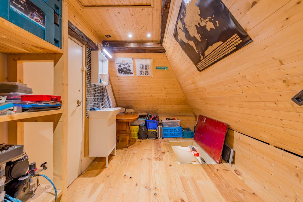 Te koop: Foto Woonhuis aan de Straatweg 120 in Breukelen