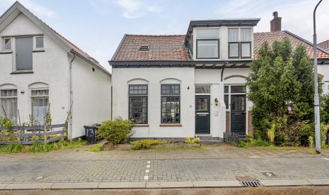 Te koop: Foto Woonhuis aan de Emmastraat 15 in Krommenie