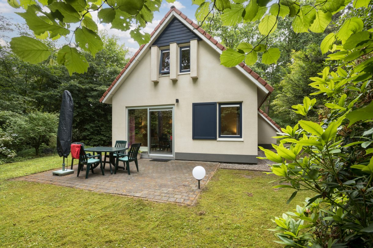 Te koop: Foto Woonhuis aan de Hof van Halenweg 2-161 in Hooghalen