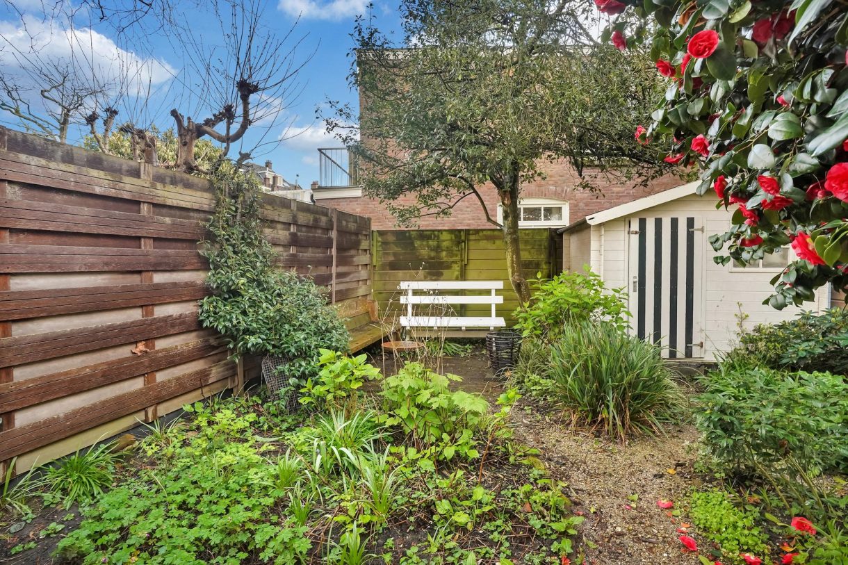 Te huur: Foto Woonhuis aan de Van Boetzelaerlaan 37 in 's-Gravenhage