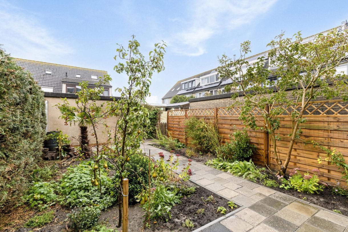 Te koop: Foto Woonhuis aan de Pieter Basstraat 10 in Zaandam