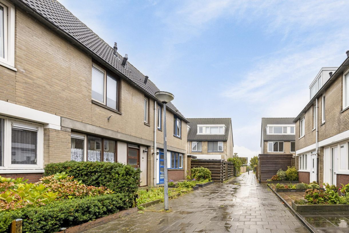 Te koop: Foto Woonhuis aan de Pieter Basstraat 10 in Zaandam