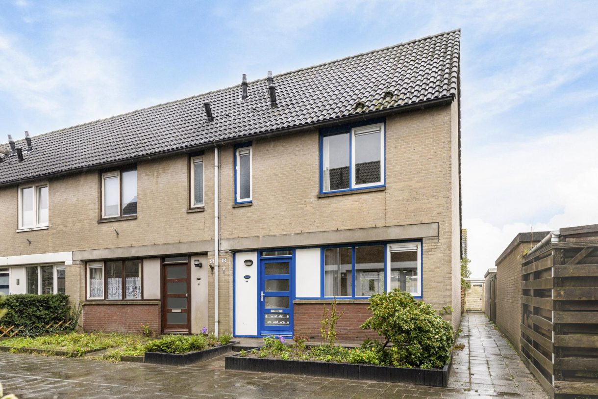 Te koop: Foto Woonhuis aan de Pieter Basstraat 10 in Zaandam