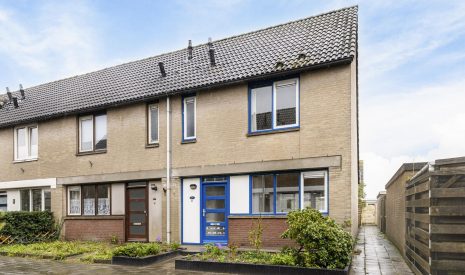 Hoofdfoto van Zaandam Pieter Basstraat 10