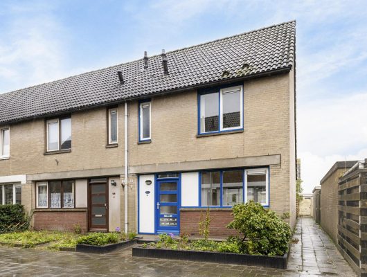 Hoofdfoto van Zaandam Pieter Basstraat 10