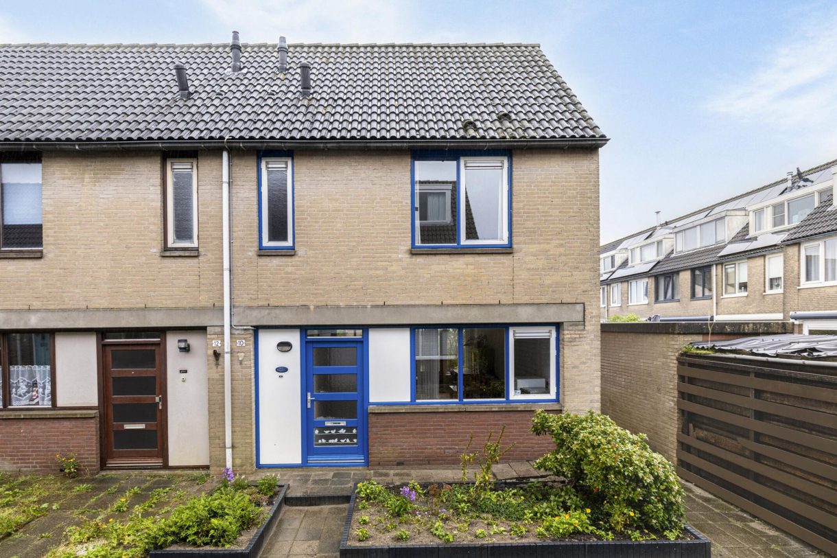 Te koop: Foto Woonhuis aan de Pieter Basstraat 10 in Zaandam