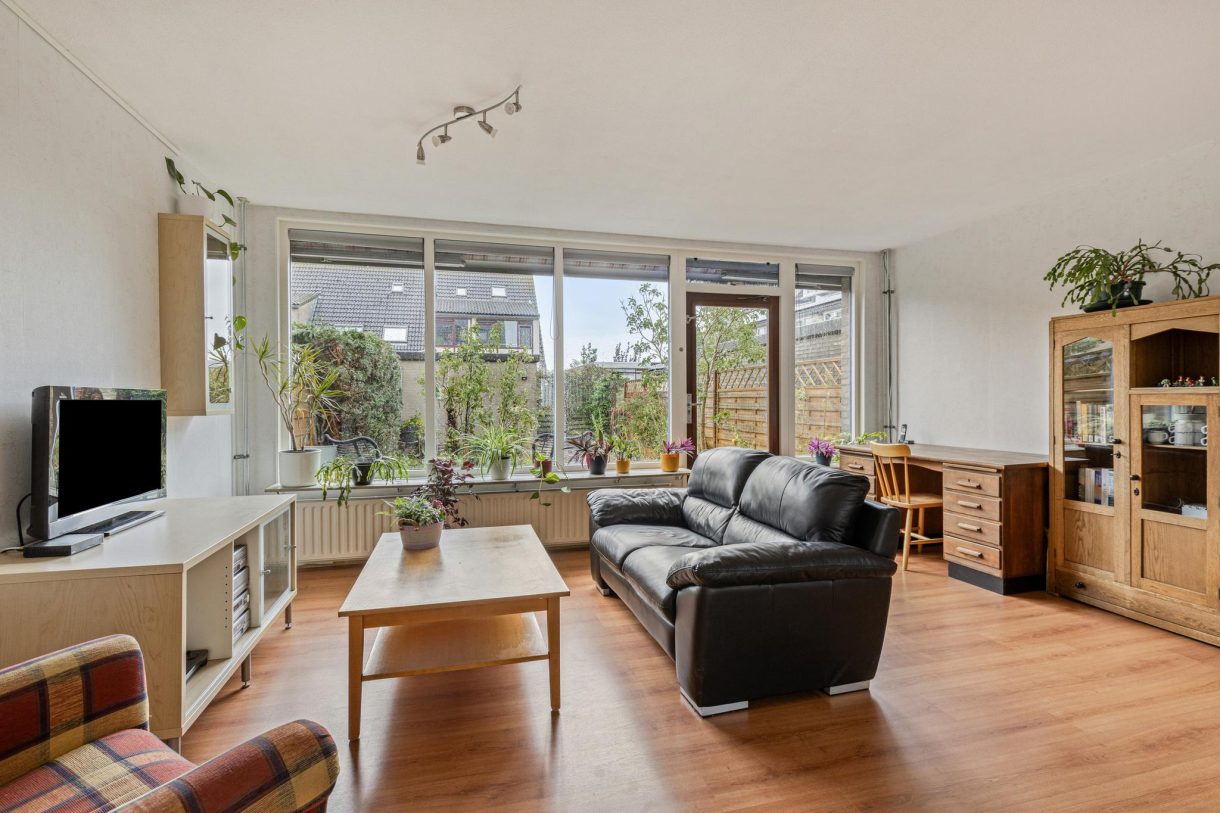 Te koop: Foto Woonhuis aan de Pieter Basstraat 10 in Zaandam