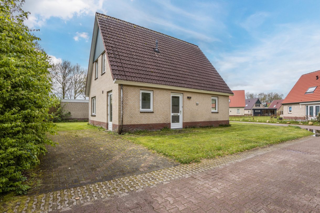 Te koop: Foto Woonhuis aan de Warmenbossenweg 3-16 in Schoonloo