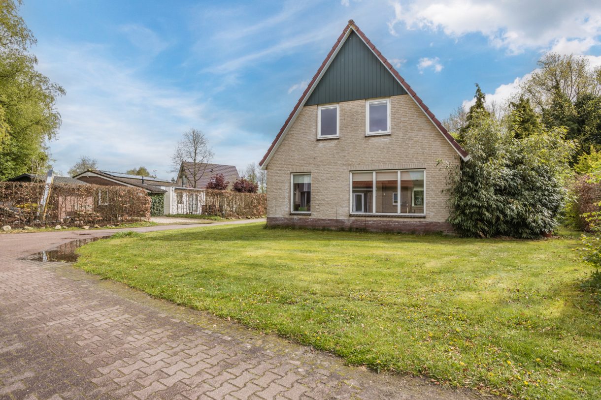 Te koop: Foto Woonhuis aan de Warmenbossenweg 3-16 in Schoonloo