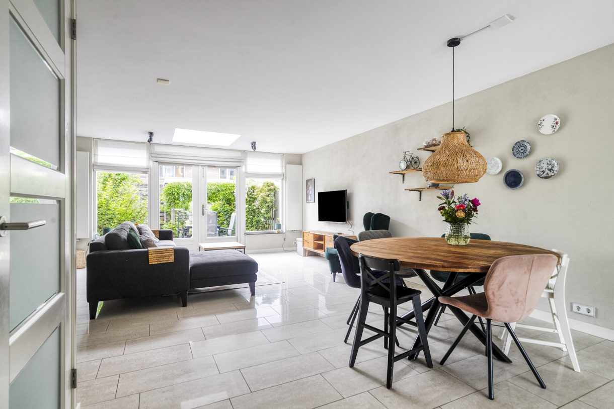 Te koop: Foto Woonhuis aan de Venezuelastraat 21 in Alphen aan den Rijn