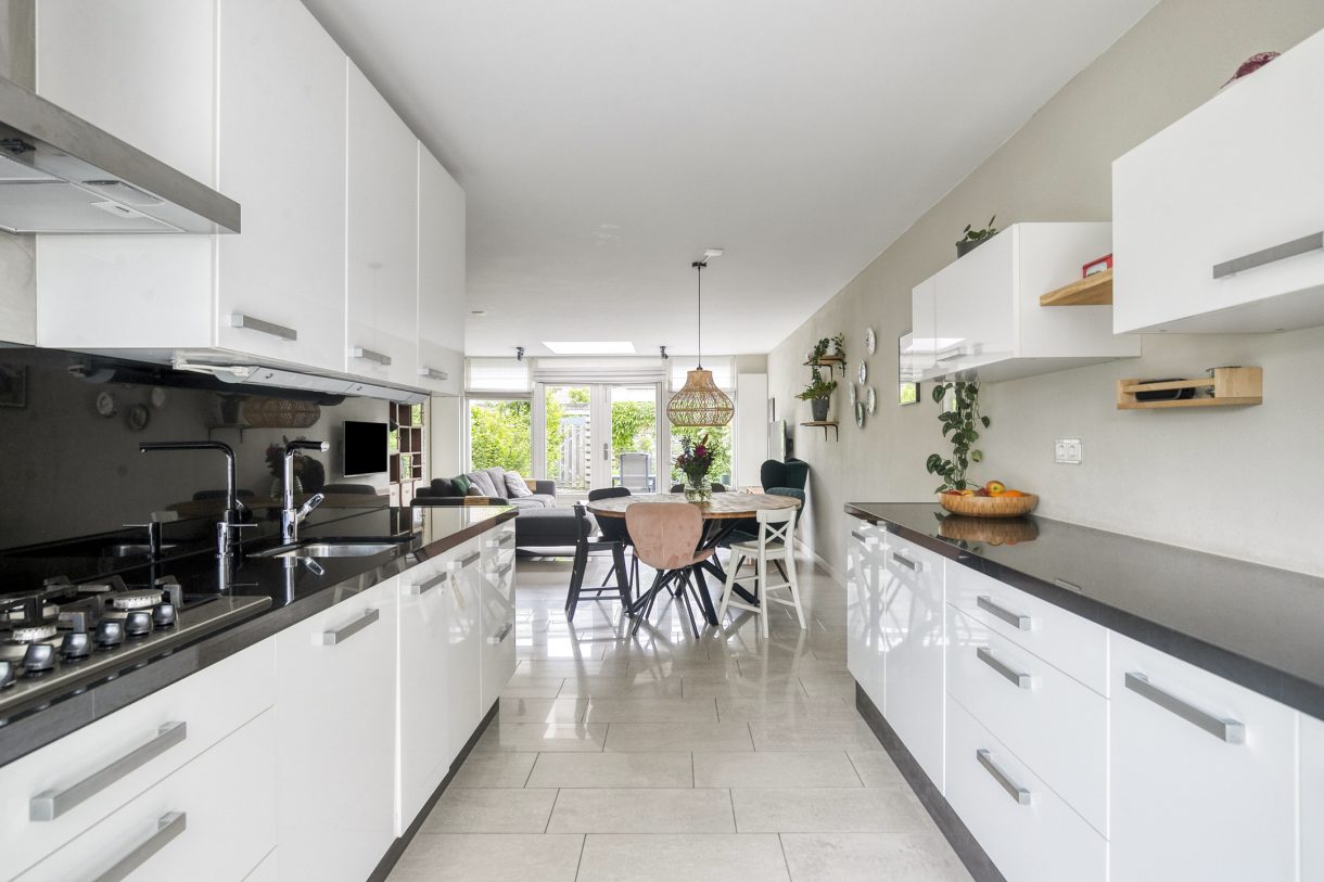 Te koop: Foto Woonhuis aan de Venezuelastraat 21 in Alphen aan den Rijn