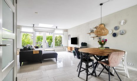 Te koop: Foto Woonhuis aan de Venezuelastraat 21 in Alphen aan den Rijn