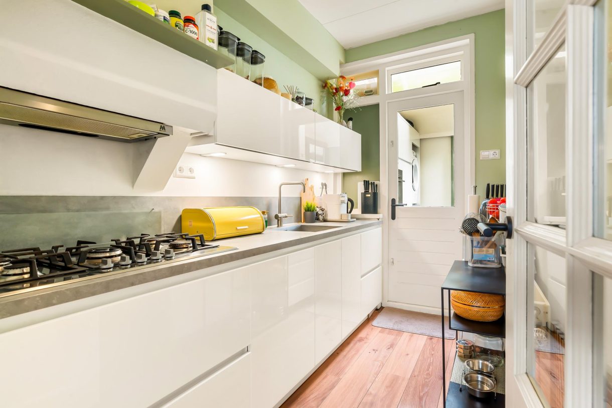 Te koop: Foto Woonhuis aan de Minahassastraat 29 in Haarlem