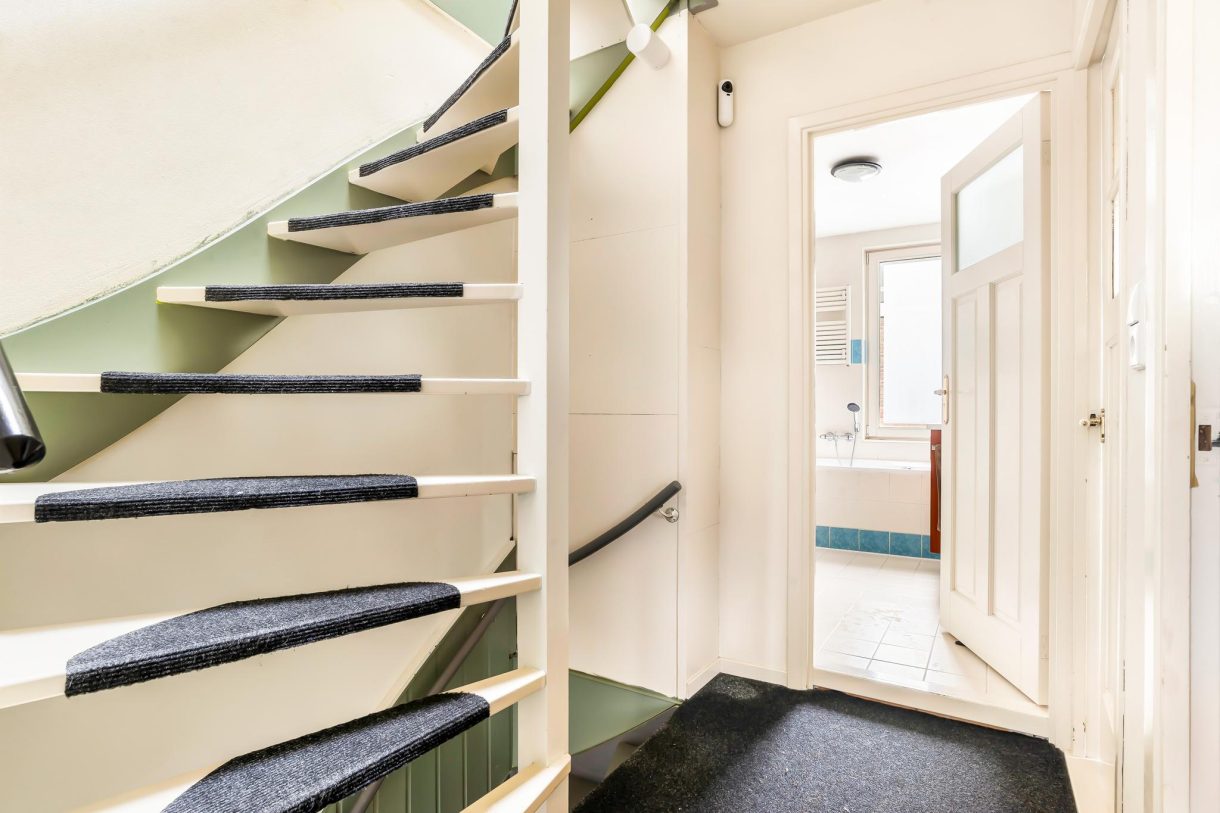 Te koop: Foto Woonhuis aan de Minahassastraat 29 in Haarlem