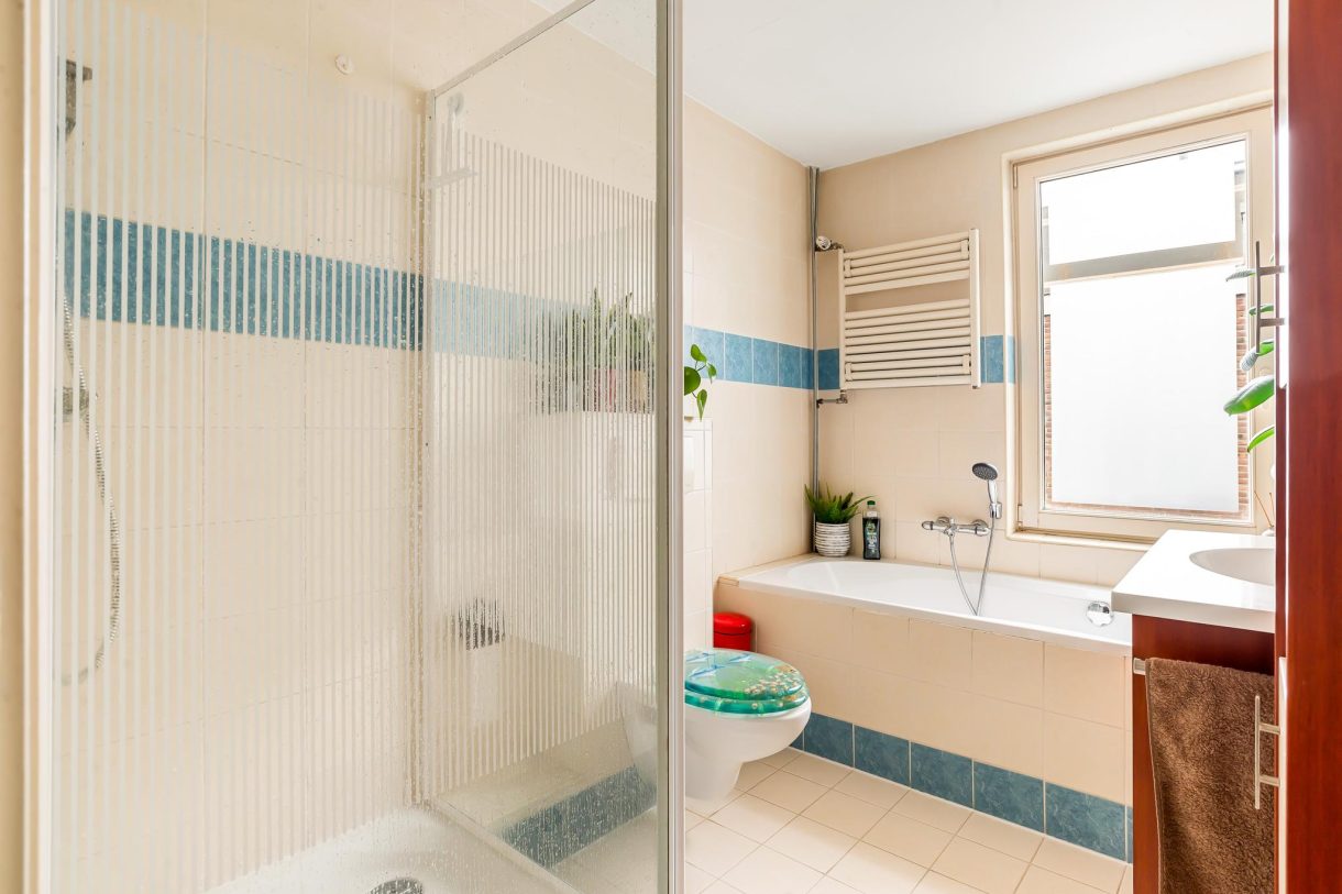 Te koop: Foto Woonhuis aan de Minahassastraat 29 in Haarlem