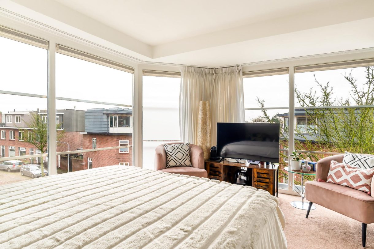 Te koop: Foto Woonhuis aan de Minahassastraat 29 in Haarlem