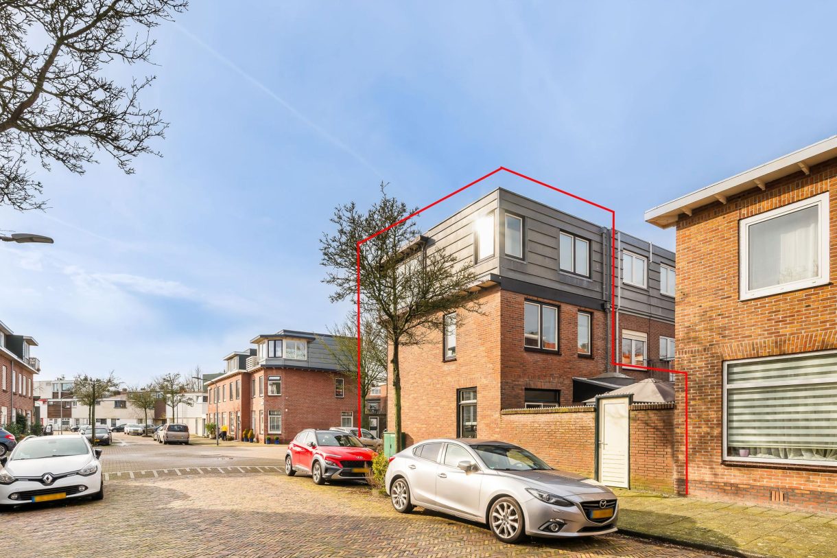 Te koop: Foto Woonhuis aan de Minahassastraat 29 in Haarlem