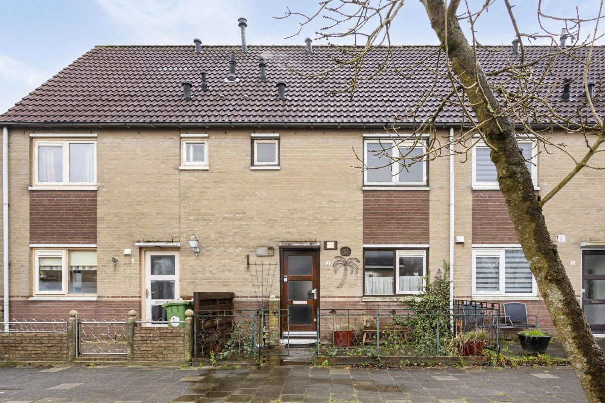 Te koop: Foto Woonhuis aan de Nieuwendamstraat 3 in Zaandam