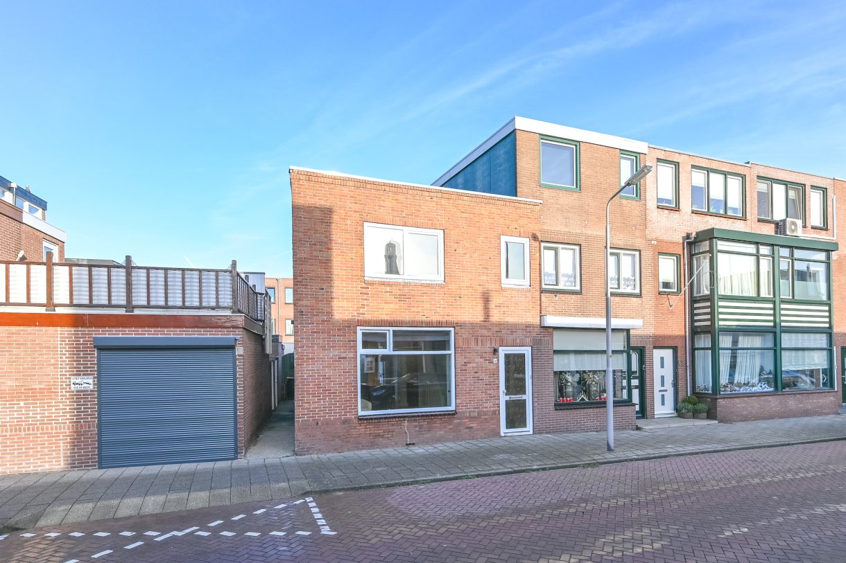 Te koop: Foto Woonhuis aan de De Ruyterstraat 72 in IJmuiden