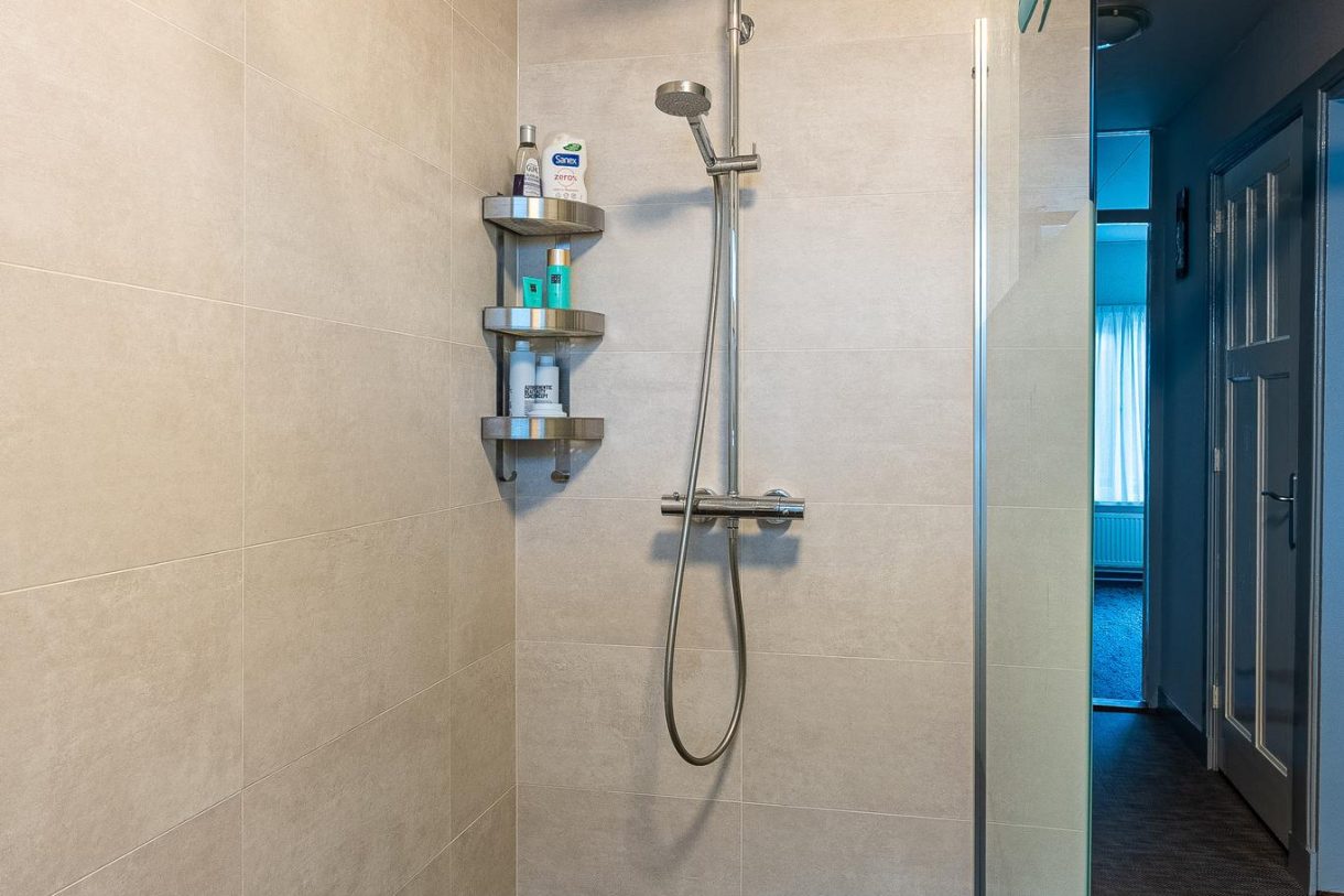 Te koop: Foto Woonhuis aan de van Riebeeckstraat 61 in Vlaardingen