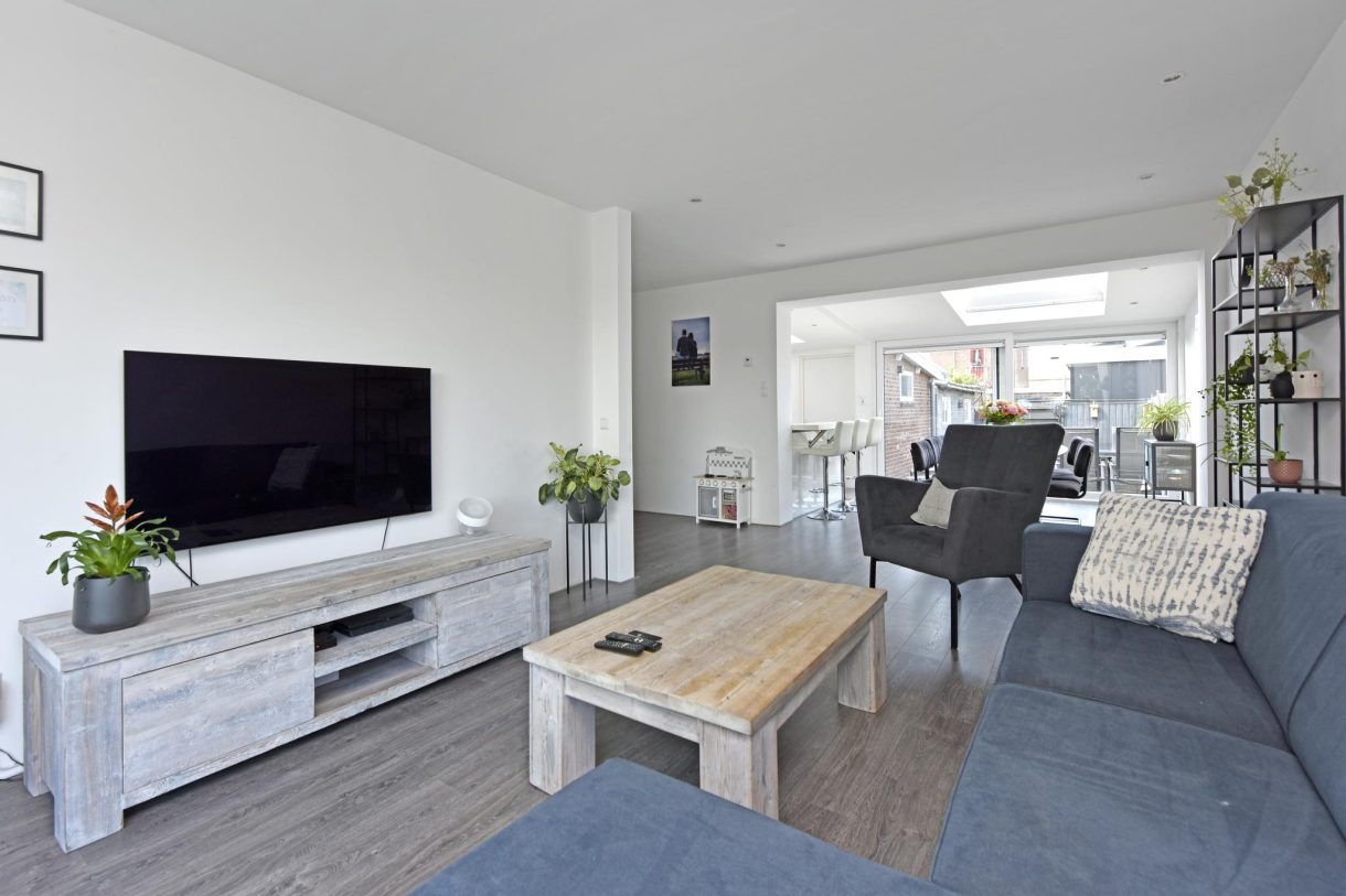 Te koop: Foto Woonhuis aan de P. van Schravendijkstraat 2 in Ter Aar