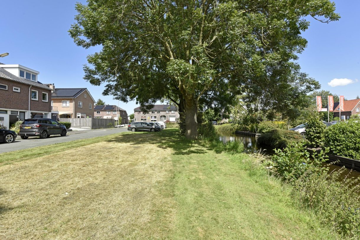 Te koop: Foto Woonhuis aan de P. van Schravendijkstraat 2 in Ter Aar