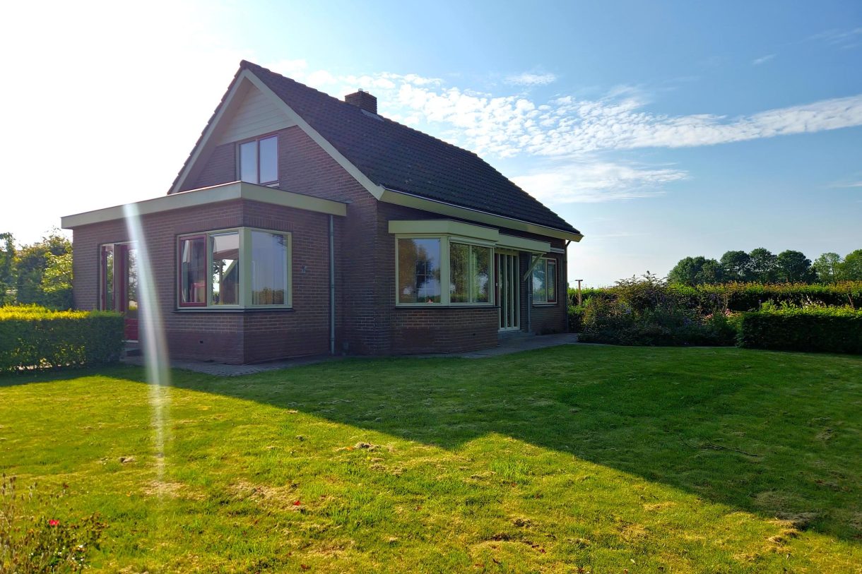 Te huur: Foto Woonhuis aan de Ursemmerweg 1a in Hensbroek