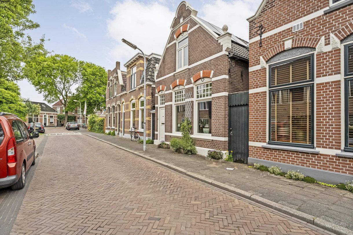 Te koop: Foto Woonhuis aan de Emmastraat 49 in Meppel
