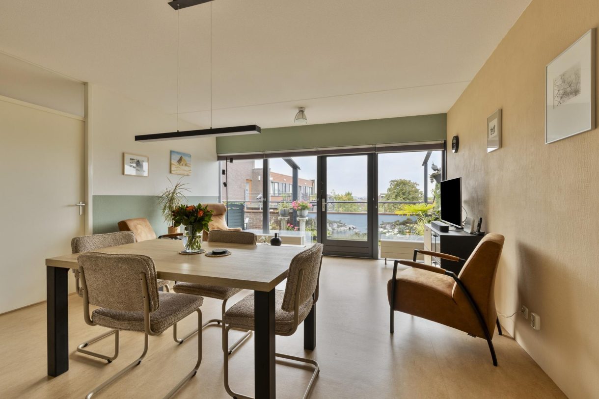 Te koop: Foto Appartement aan de Krommenieerpad 93 in Wormerveer