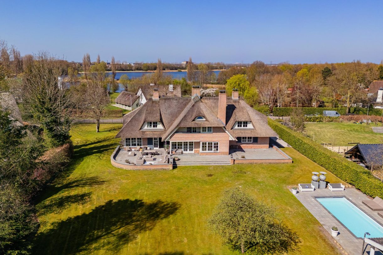 Te koop: Foto Woonhuis aan de Hyacintenlaan 4 in Warmond