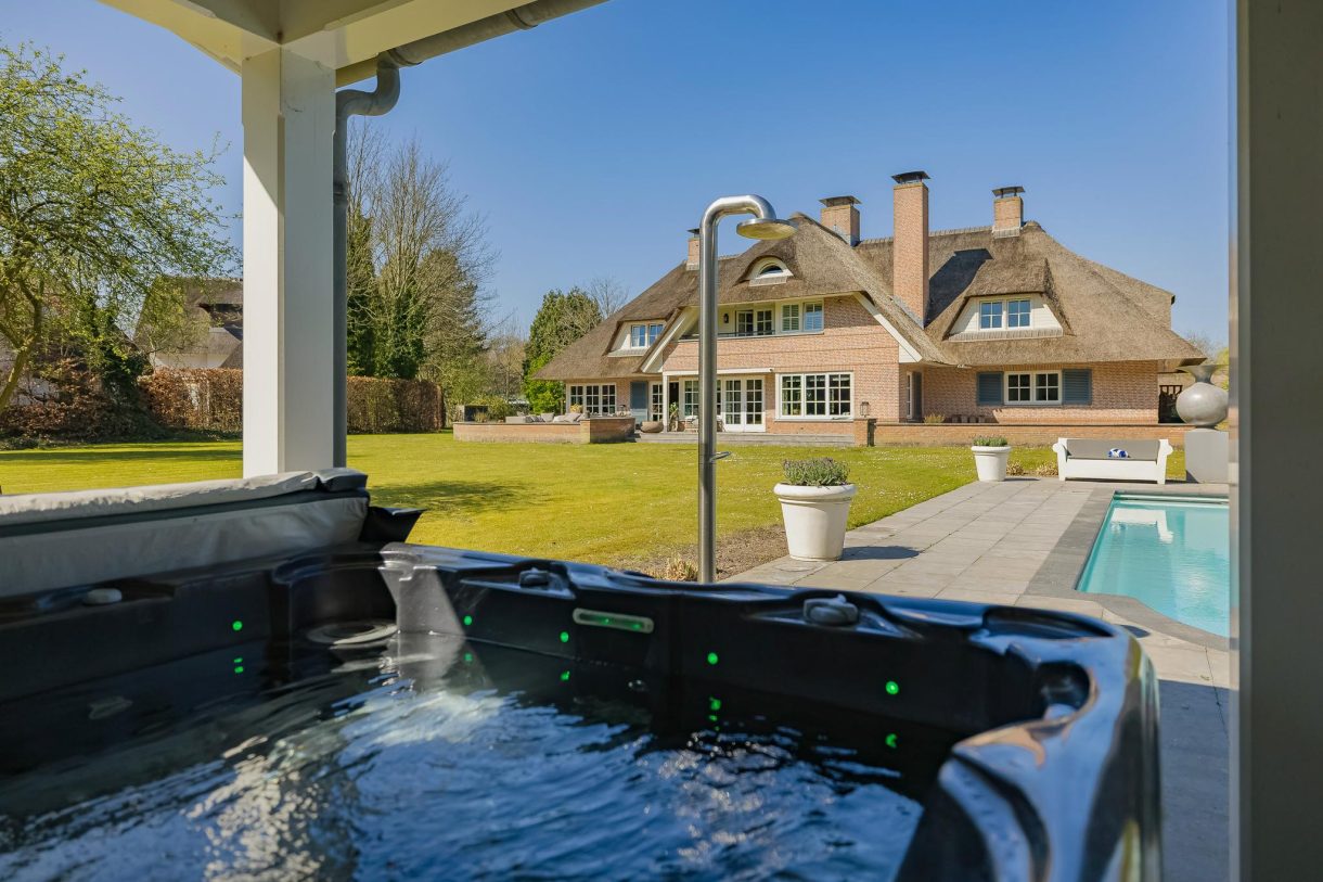 Te koop: Foto Woonhuis aan de Hyacintenlaan 4 in Warmond