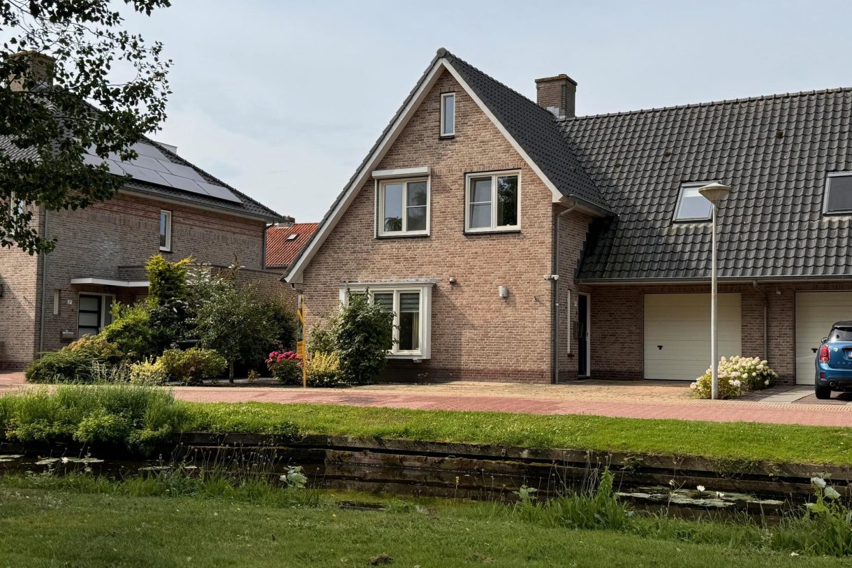 Te koop: Foto Woonhuis aan de Sluispad 1B in Ter Aar