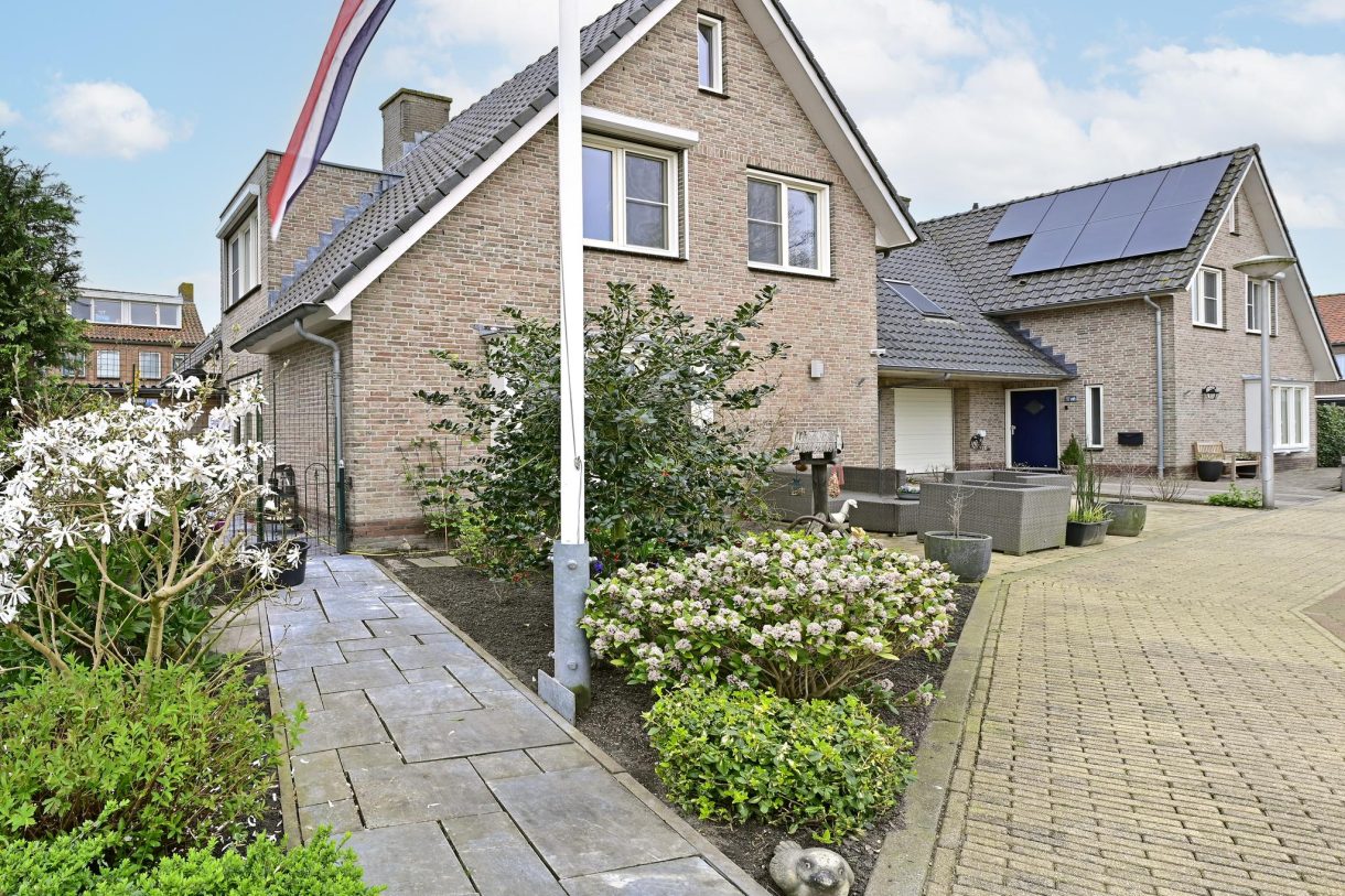 Te koop: Foto Woonhuis aan de Sluispad 1B in Ter Aar