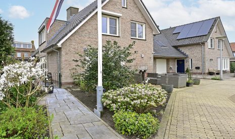 Te koop: Foto Woonhuis aan de Sluispad 1B in Ter Aar