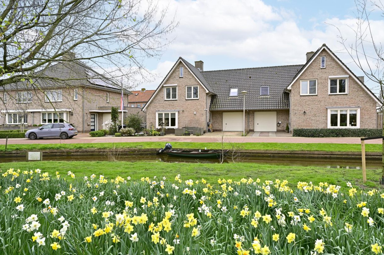 Te koop: Foto Woonhuis aan de Sluispad 1B in Ter Aar