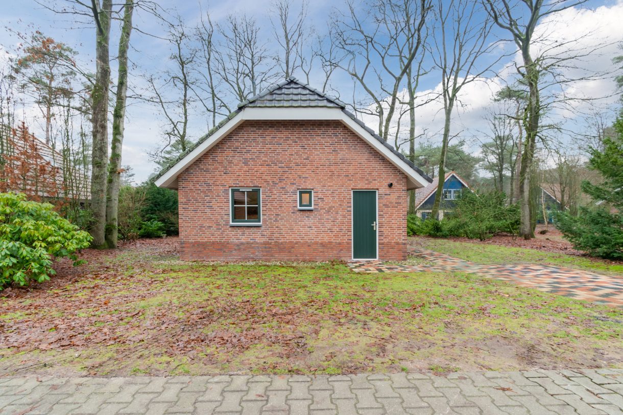 Te koop: Foto Woonhuis aan de Hof van Halenweg 2-141 in Hooghalen