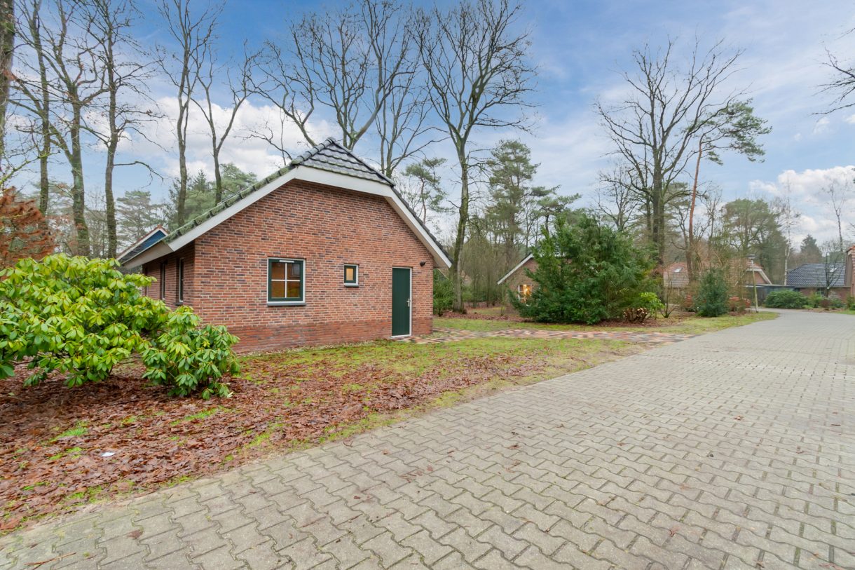 Te koop: Foto Woonhuis aan de Hof van Halenweg 2-141 in Hooghalen