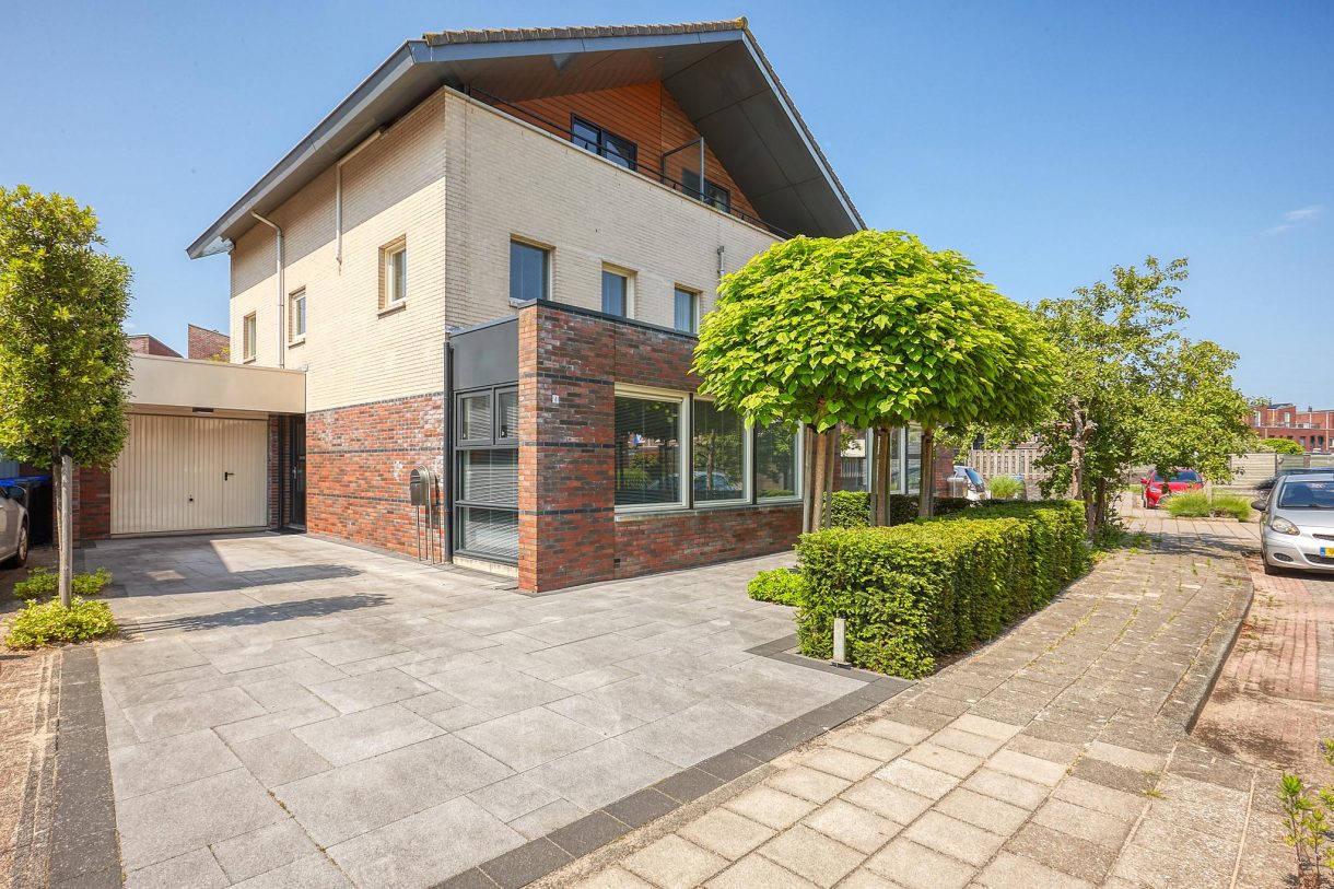 Te koop: Foto Woonhuis aan de Margaretha van Oostenrijklaan 4 in Leiderdorp