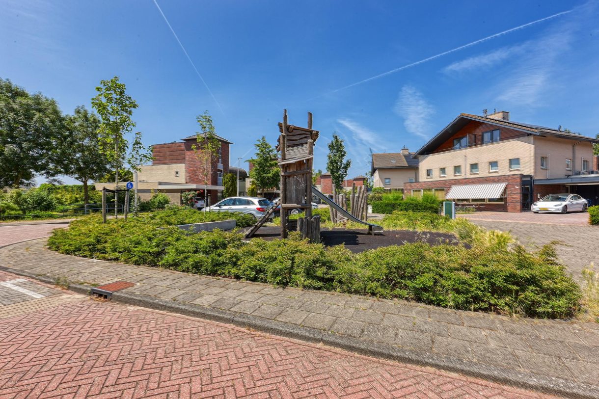 Te koop: Foto Woonhuis aan de Margaretha van Oostenrijklaan 4 in Leiderdorp