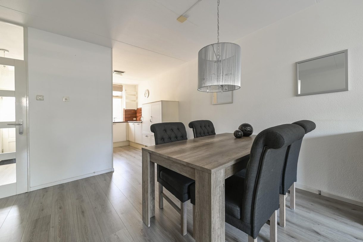 Te koop: Foto Woonhuis aan de Godfried Bomansstraat 1 in Leiderdorp