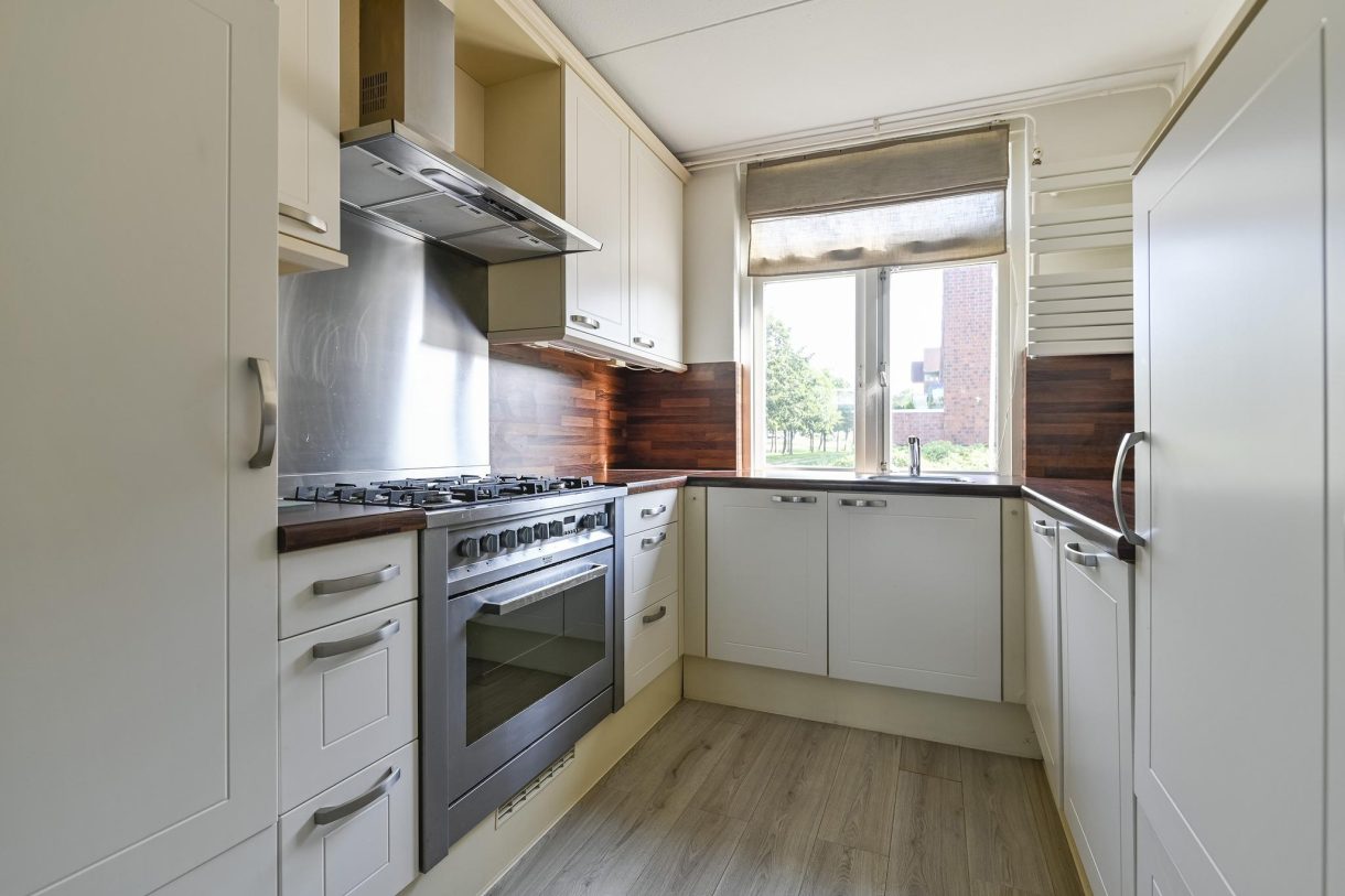 Te koop: Foto Woonhuis aan de Godfried Bomansstraat 1 in Leiderdorp