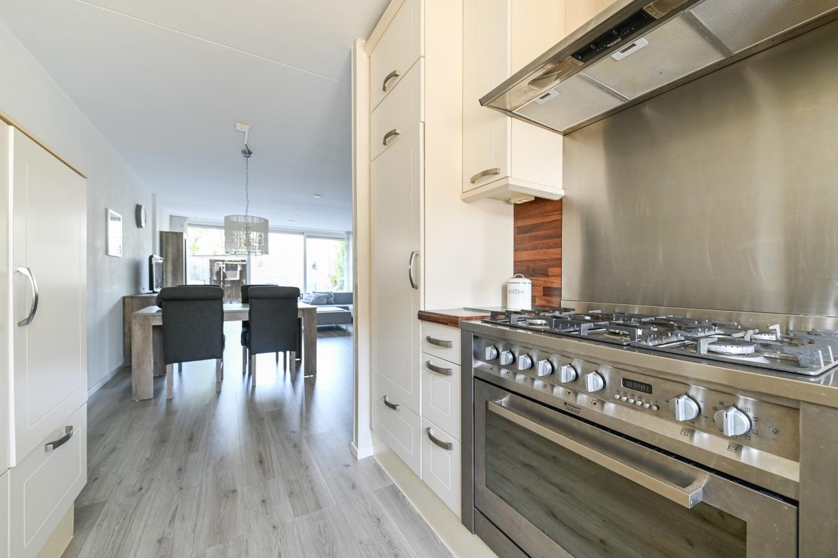 Te koop: Foto Woonhuis aan de Godfried Bomansstraat 1 in Leiderdorp